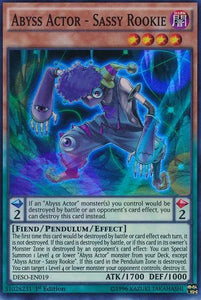 Abyss Actor - Sassy Rookie - DESO-EN019 - Super Rare - 1st Edition